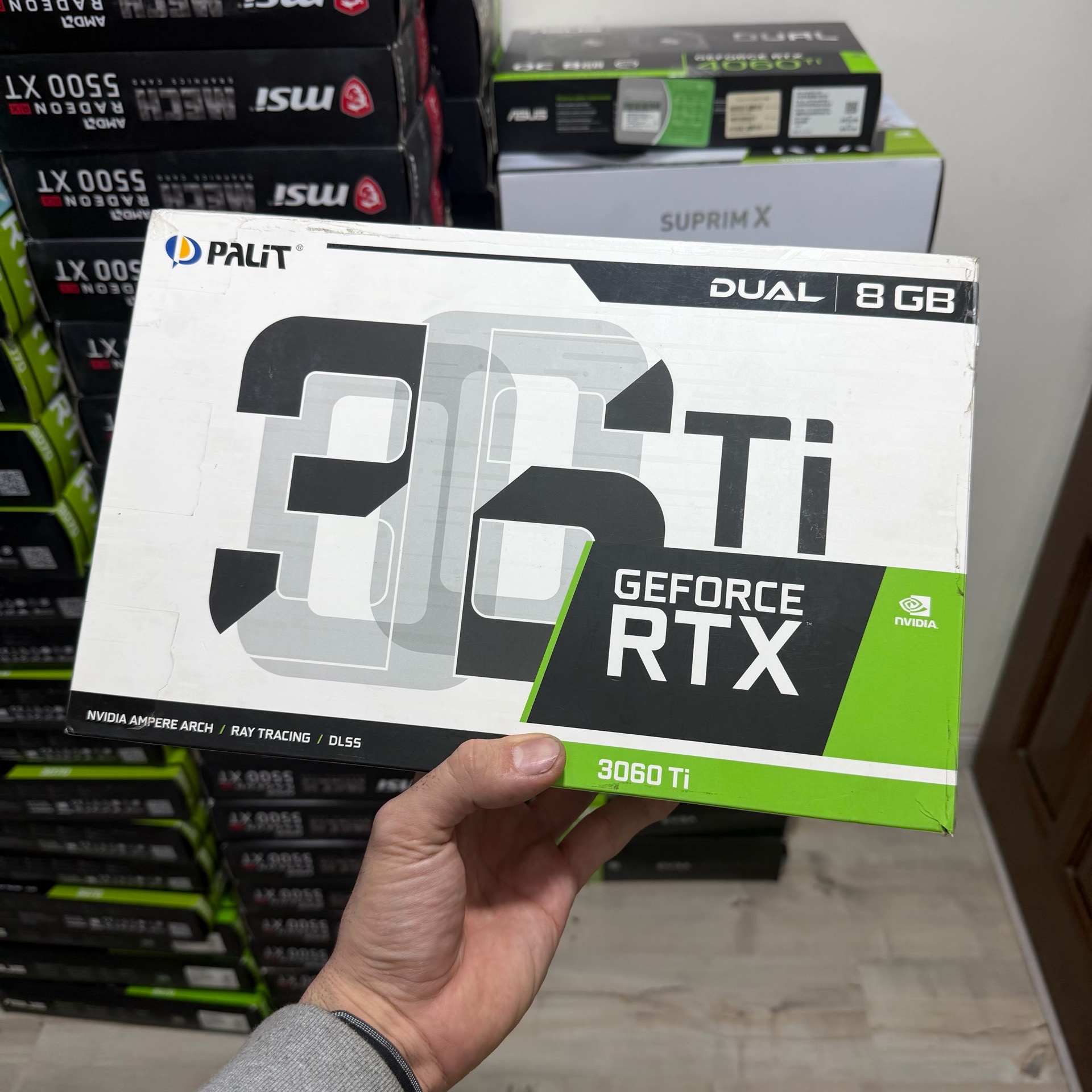 71D23943-E011-442B-AC3D-F6094EC25E92